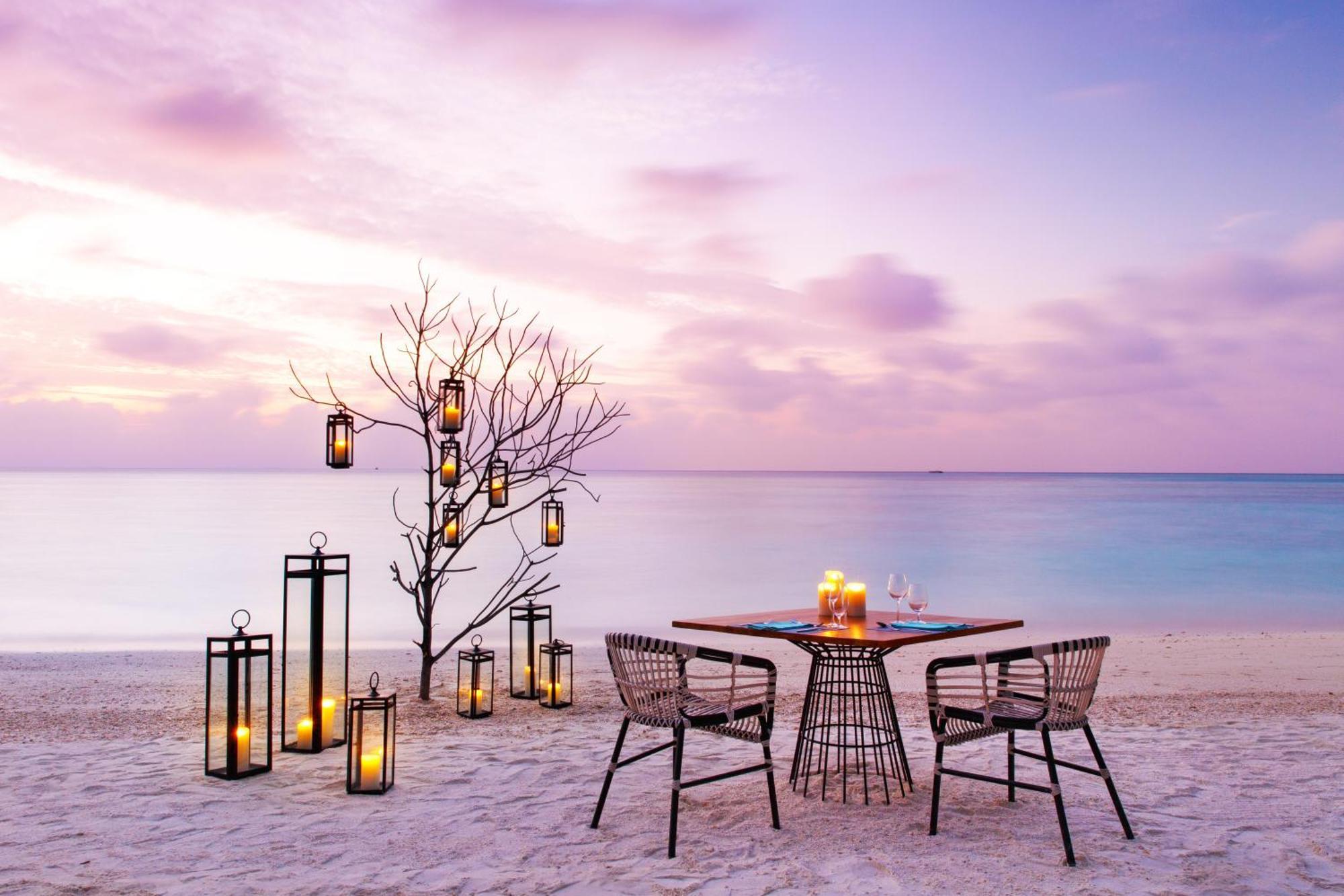Kandima Maldives Kudahuvadhoo ภายนอก รูปภาพ Sunset at the beach