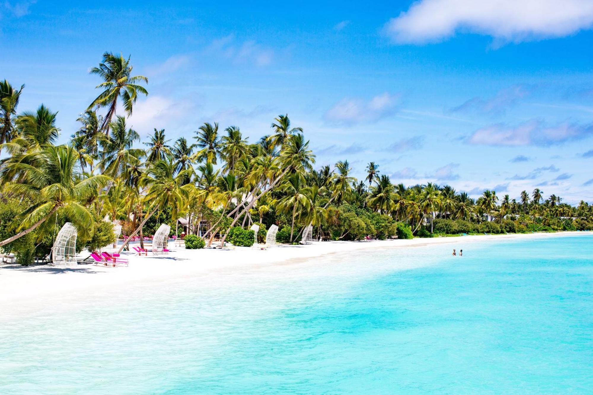 Kandima Maldives Kudahuvadhoo ภายนอก รูปภาพ A beach in Maldives