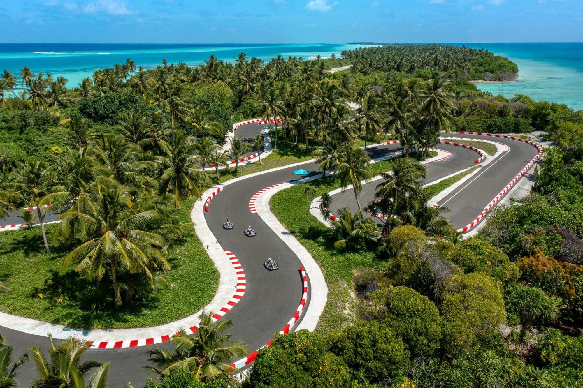 Kandima Maldives Kudahuvadhoo ภายนอก รูปภาพ Veladhoo International Motor Sport Track