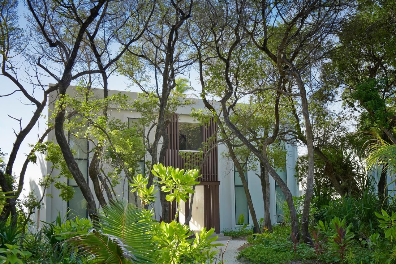 Kandima Maldives Kudahuvadhoo ภายนอก รูปภาพ The house in 2011
