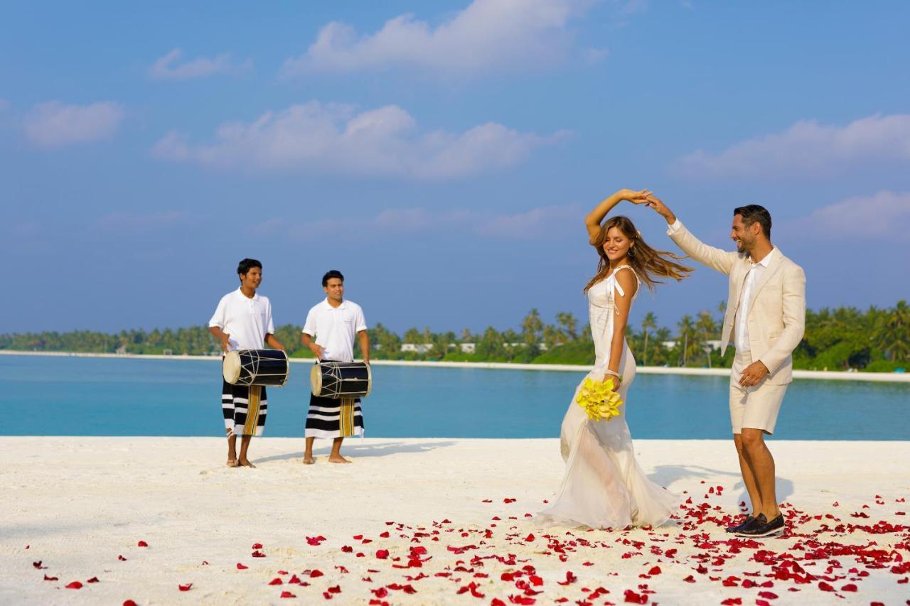 Kandima Maldives Kudahuvadhoo ภายนอก รูปภาพ A wedding in Maldives