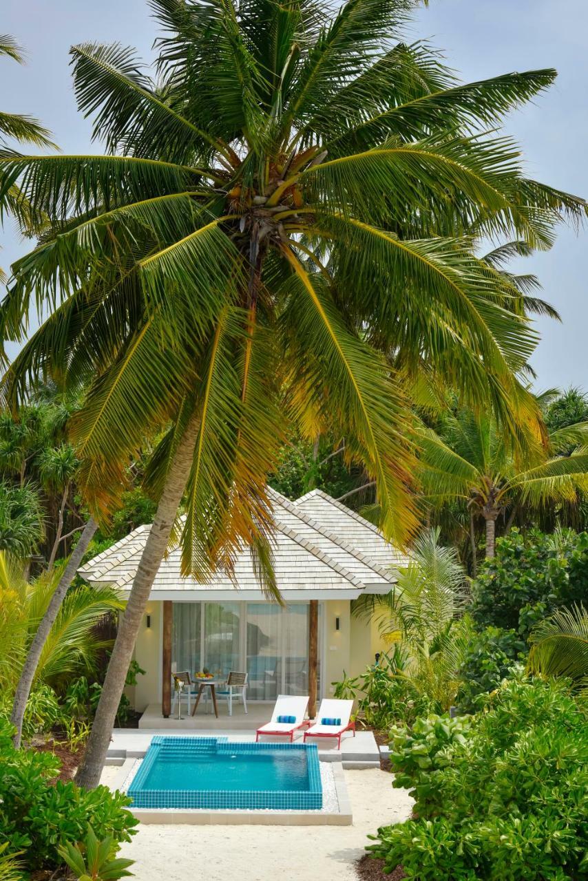 Kandima Maldives Kudahuvadhoo ภายนอก รูปภาพ A villa at the resort
